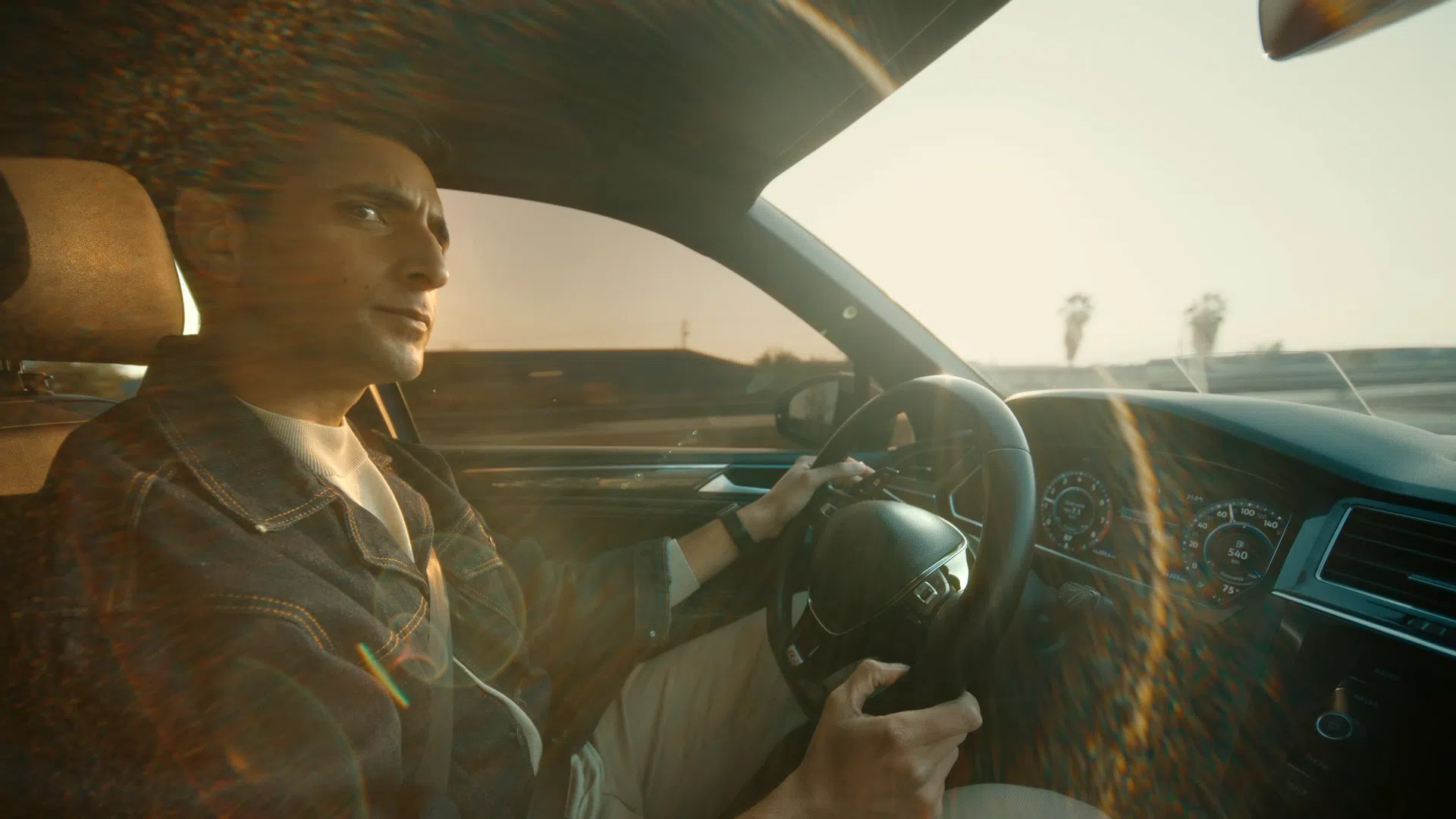 Earnin_Boxer_Still_00