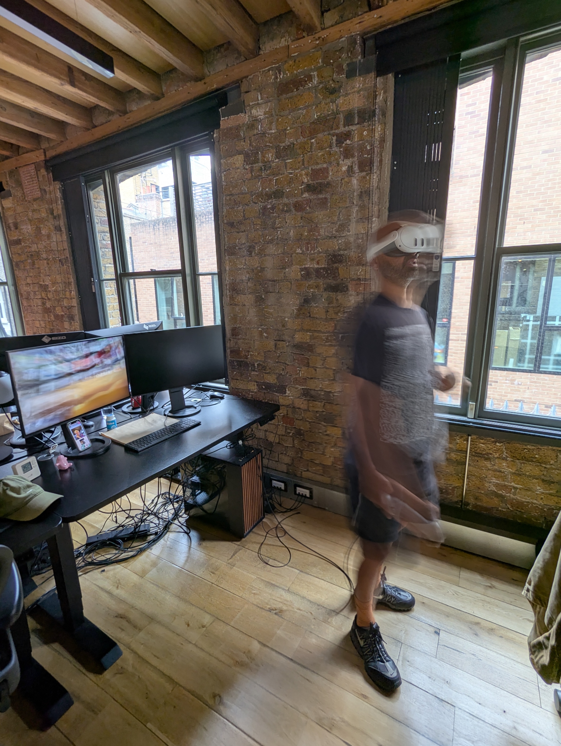 PXL_20250717_125628532LONG_EXPOSURE-01COVER